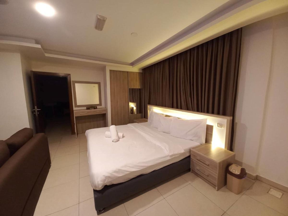 Lujain Hotel فندق النور واللجين Amman Extérieur photo
