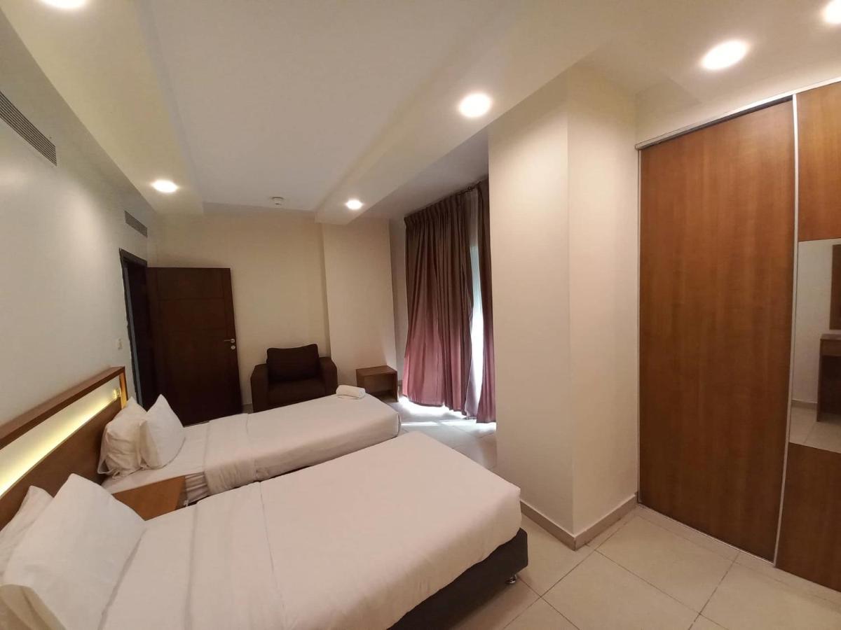 Lujain Hotel فندق النور واللجين Amman Extérieur photo