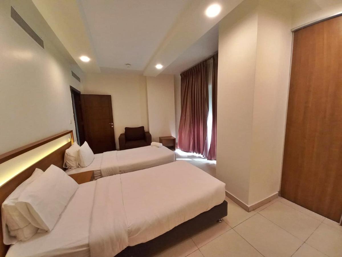 Lujain Hotel فندق النور واللجين Amman Extérieur photo