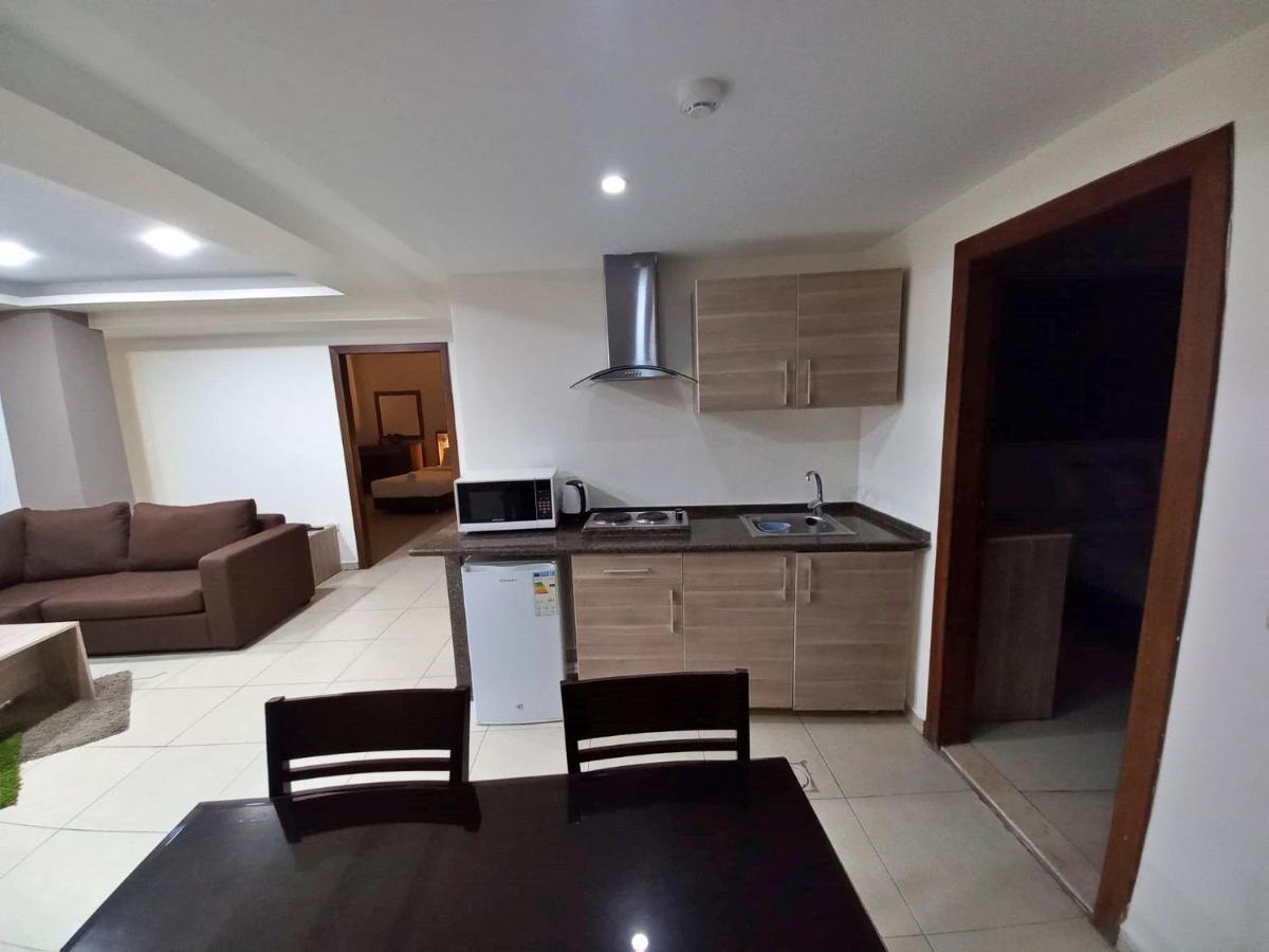 Lujain Hotel فندق النور واللجين Amman Extérieur photo
