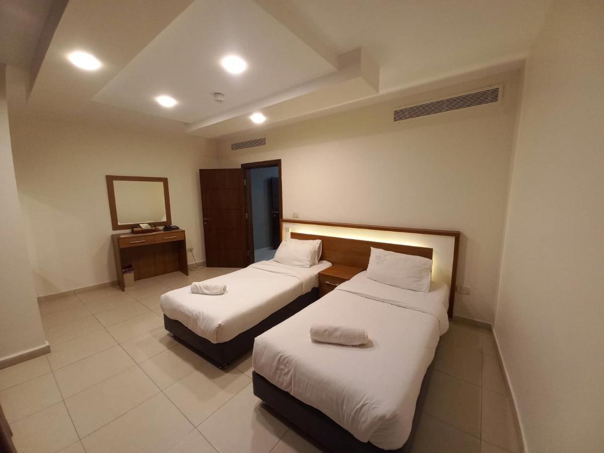 Lujain Hotel فندق النور واللجين Amman Extérieur photo
