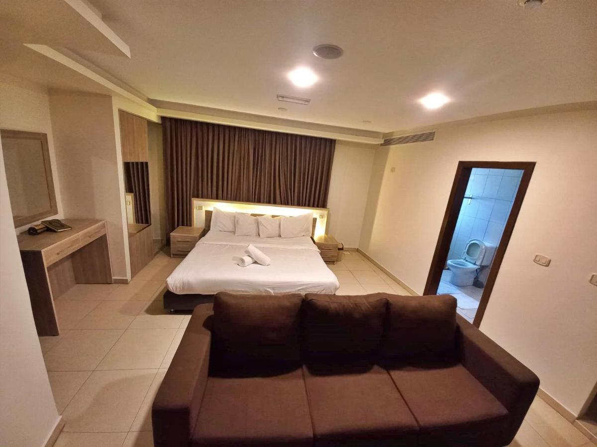 Lujain Hotel فندق النور واللجين Amman Extérieur photo