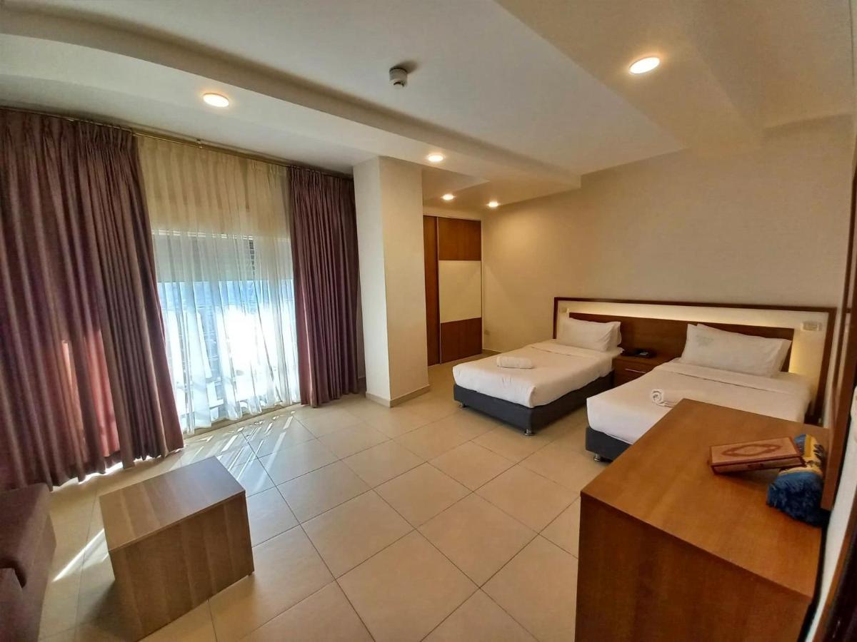 Lujain Hotel فندق النور واللجين Amman Extérieur photo