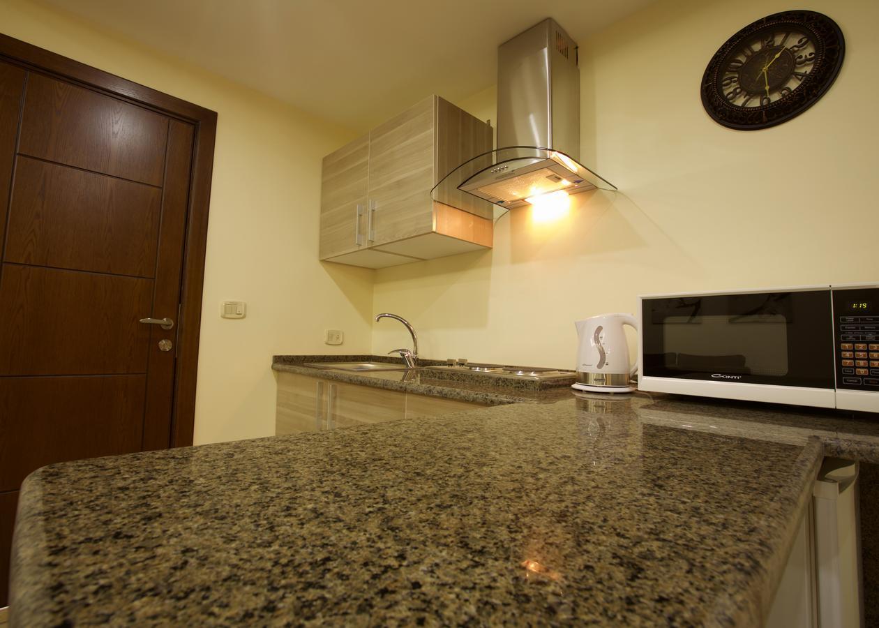Lujain Hotel فندق النور واللجين Amman Chambre photo