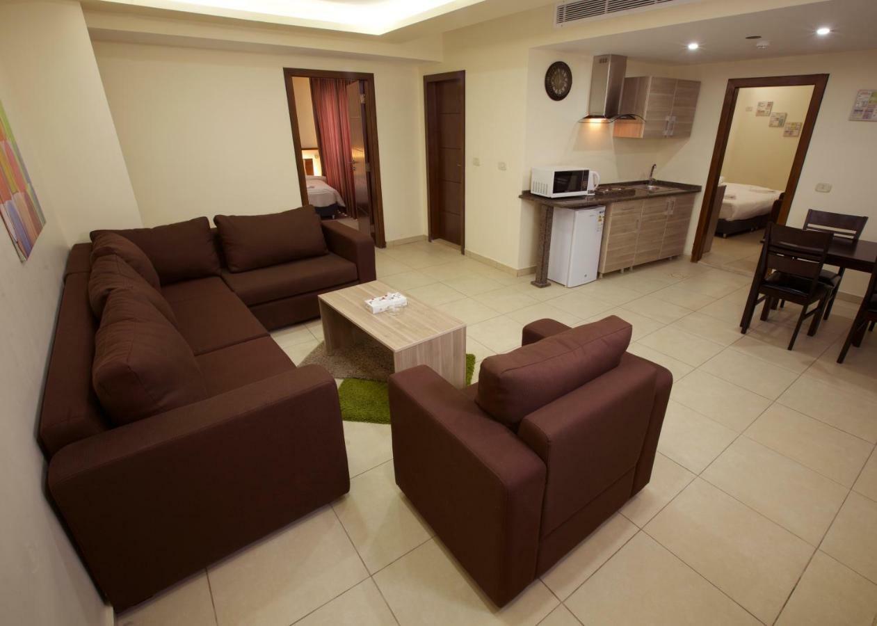 Lujain Hotel فندق النور واللجين Amman Extérieur photo